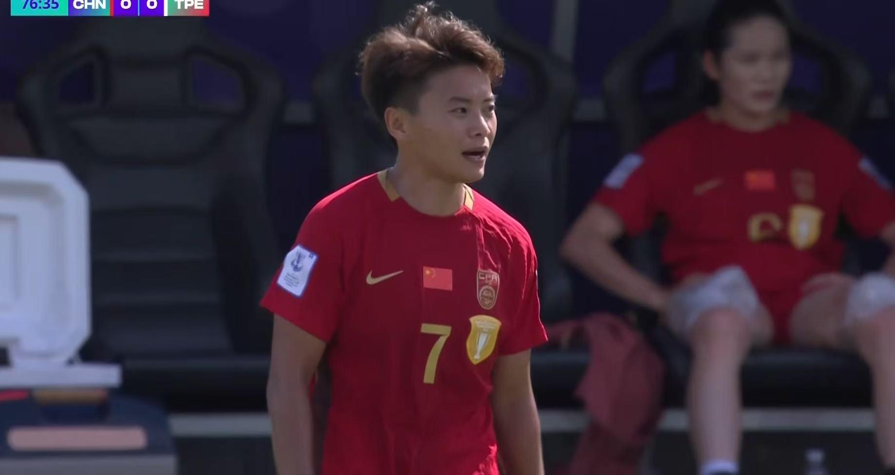 PP电子官方-13年不胜的魔咒！女足玫瑰们遇真正大考 王霜缺席卫冕之路陡峭